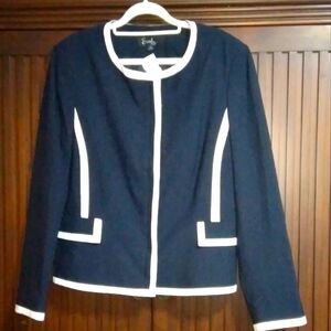 NWOT Emily 2 piece dark navy blue suit. B2